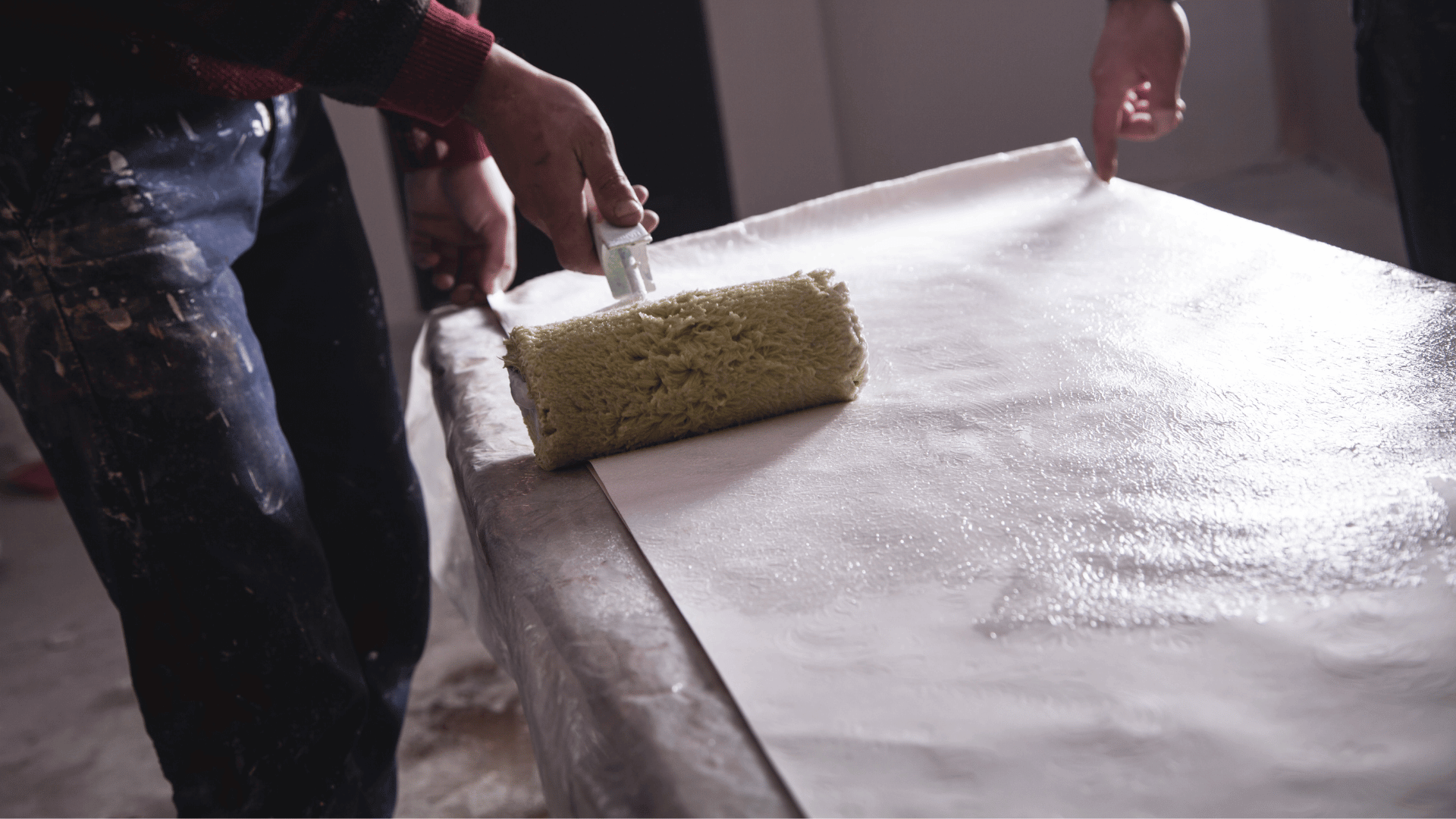 Vliestapeten: Was sind sie und wie werden sie richtig angebracht?