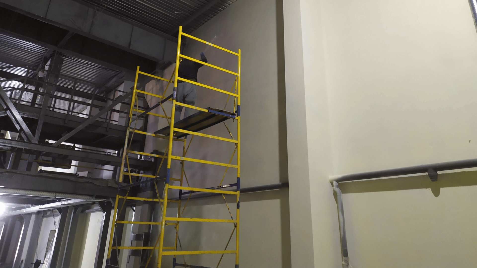 Decken und schwer zugängliche Bereiche: Airless Speziallösungen